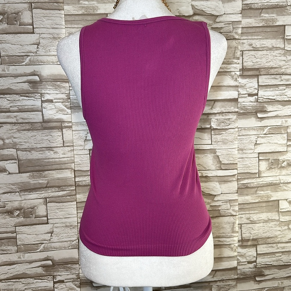 PINK ROSE Ribbed V Neck Jammin Razz Tank Top. - Picture 4 of 7